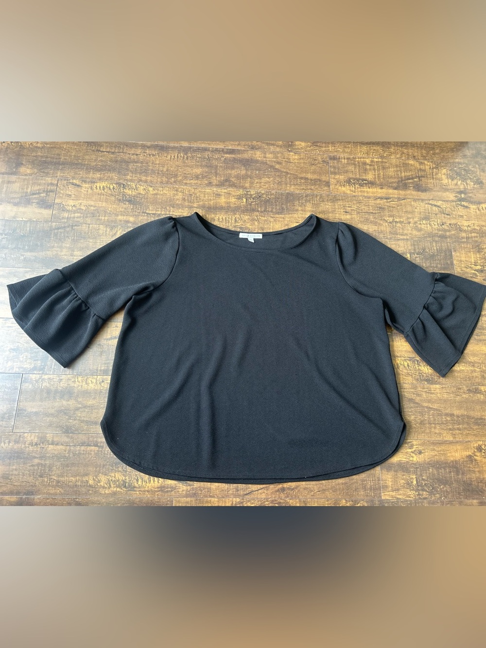 Green Envelope Black Bell-Sleeve Blouse